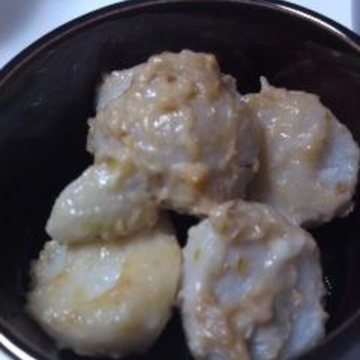 タジン鍋で♪蒸かしサトイモの生姜マヨ和え